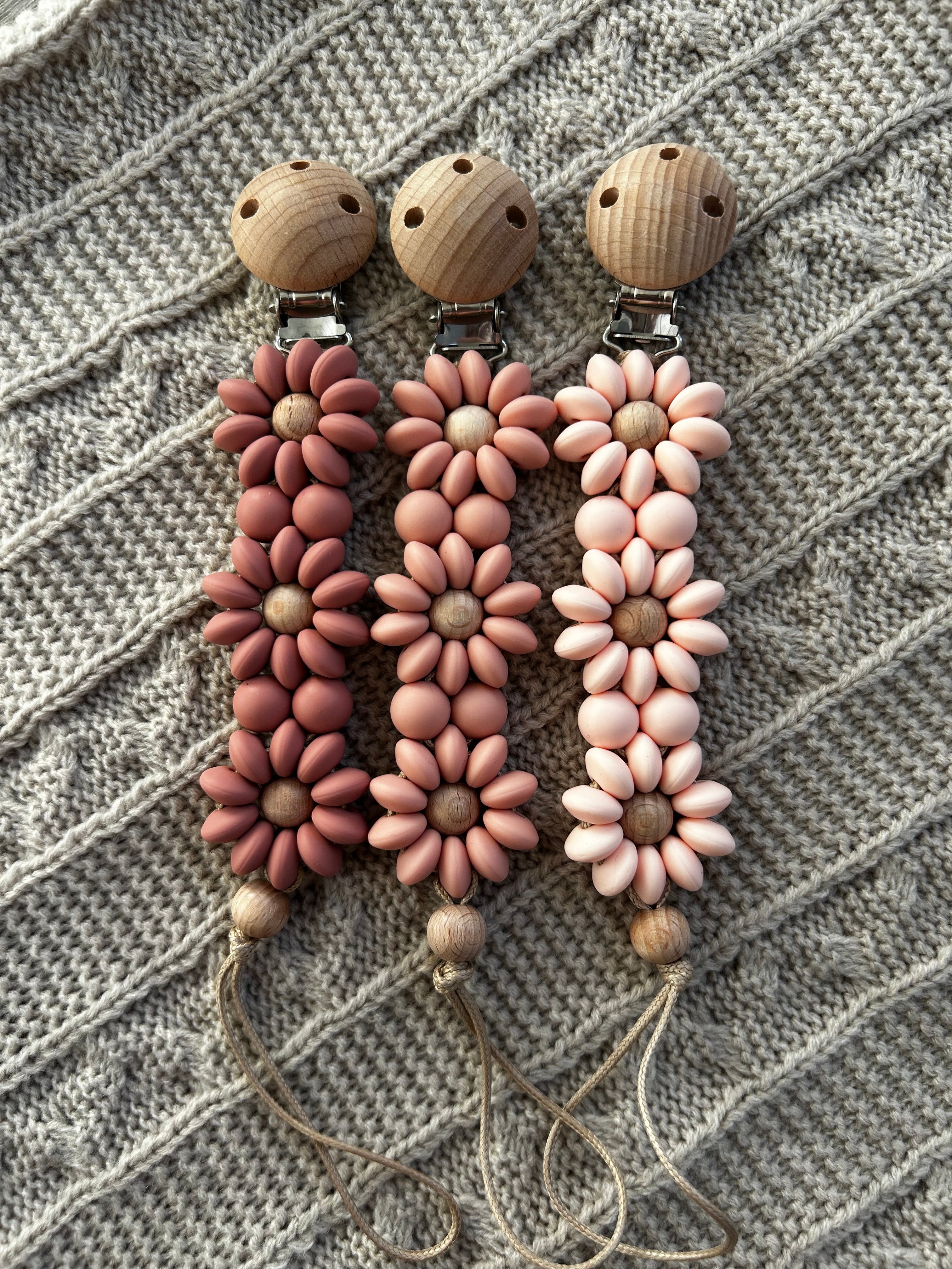 3D Flower Dummy Clips