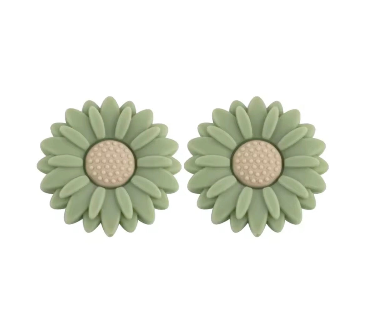 BUILD YOUR OWN                Wooden Block & Flowers     Dummy Clips